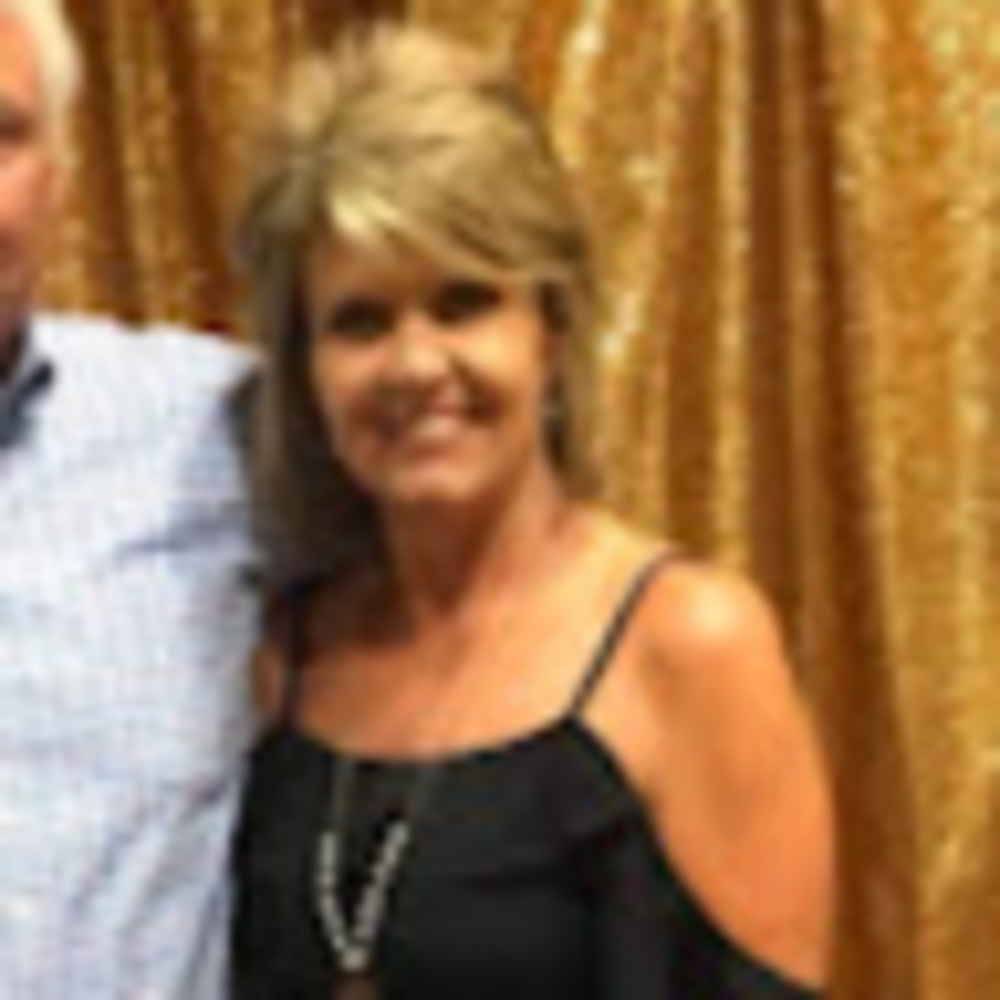 Meet your Posher, Debbi